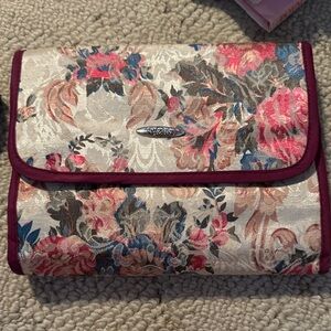 Elegant Floral Cosmetic Bag with Burgundy Trim